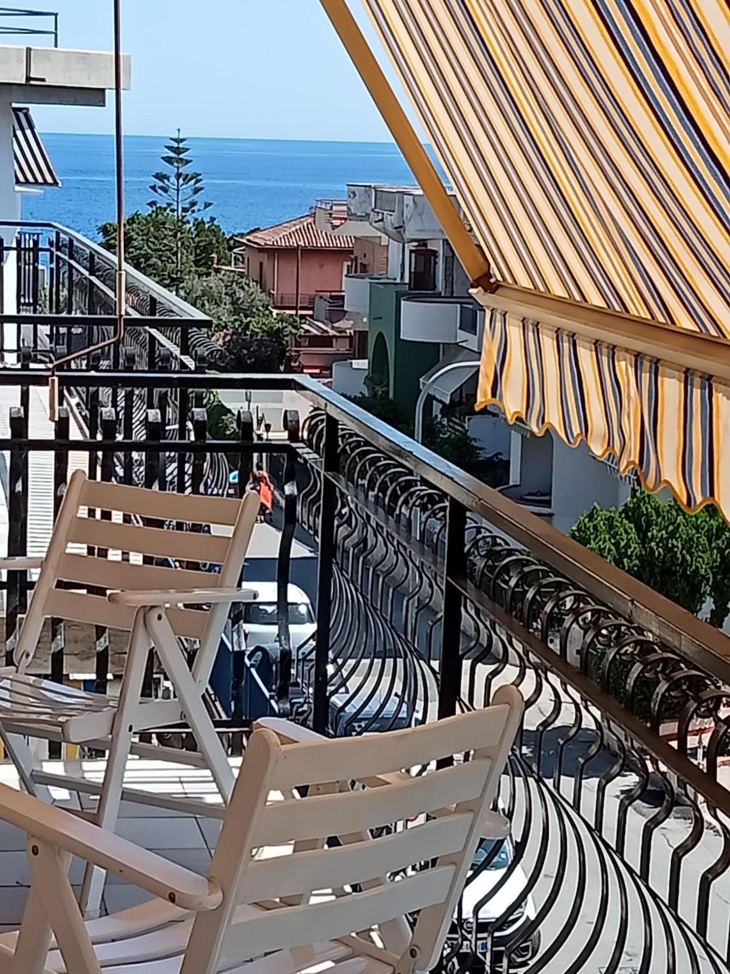 Savoca Apartment Giardini Naxos Luaran gambar